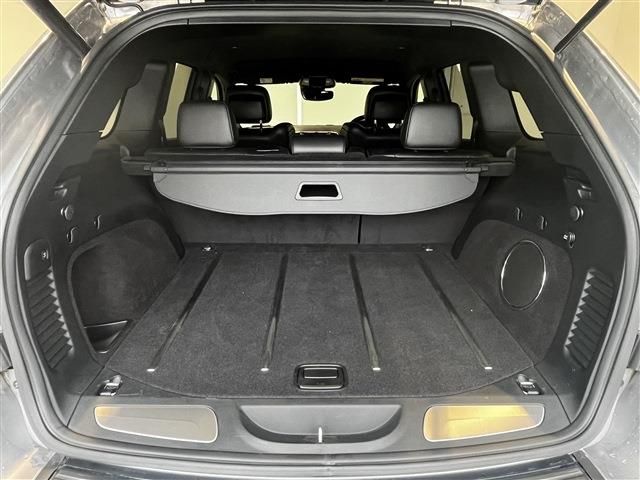 JEEP GRAND CHEROKEE 2017 Image 31