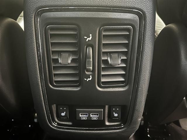 JEEP GRAND CHEROKEE 2017 Image 31