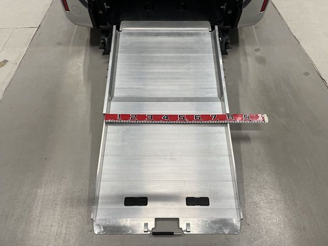 TOYOTA NOAH 2020 Image 31