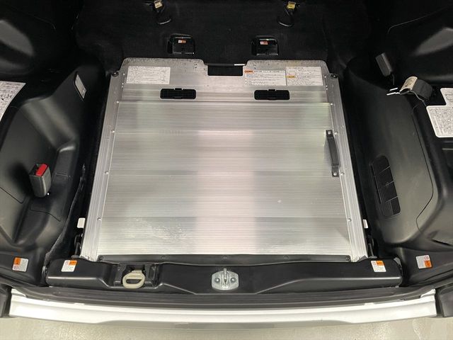 TOYOTA NOAH 2020 Image 31