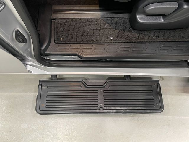 TOYOTA NOAH 2020 Image 31