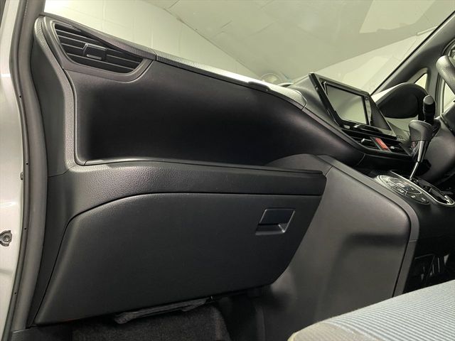 TOYOTA NOAH 2020 Image 31