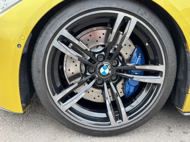 BMW M4 2015 Image 31
