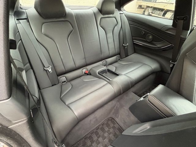 BMW M4 2015 Image 31