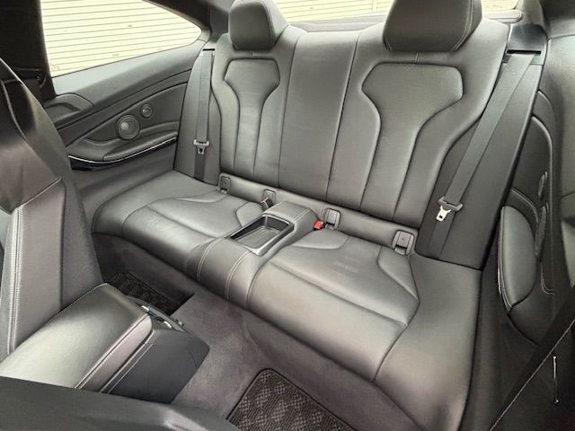 BMW M4 2015 Image 31