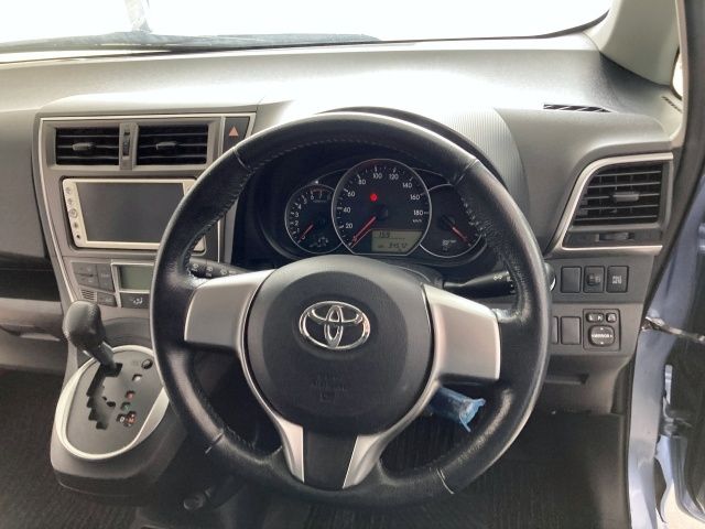 TOYOTA RACTIS 2011 Image 31