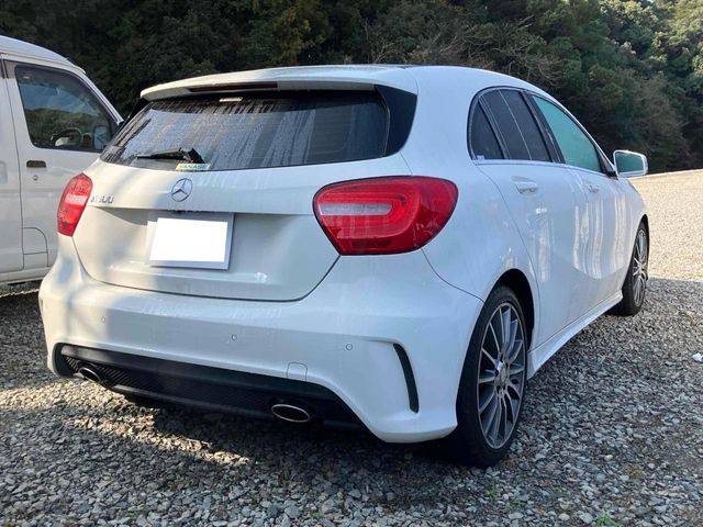 MERCEDES BENZ A CLAS 2014 Image 31