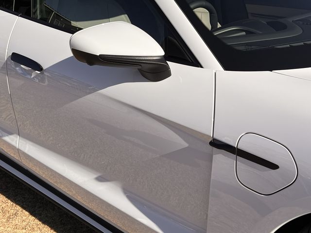PORSCHE TAYCAN 2025 Image 31