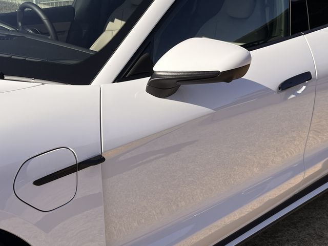 PORSCHE TAYCAN 2025 Image 31