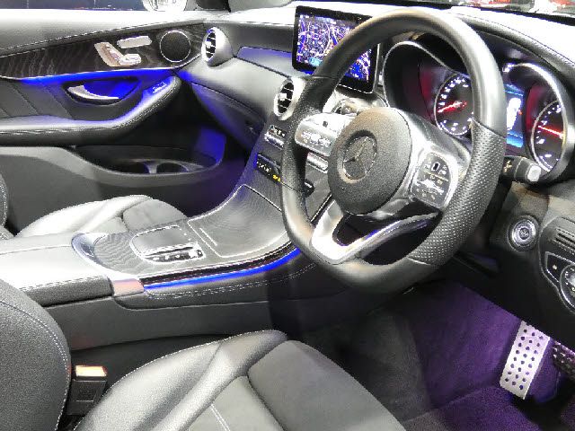 MERCEDES BENZ GLC CL 2019 Image 31