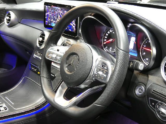 MERCEDES BENZ GLC CL 2019 Image 31