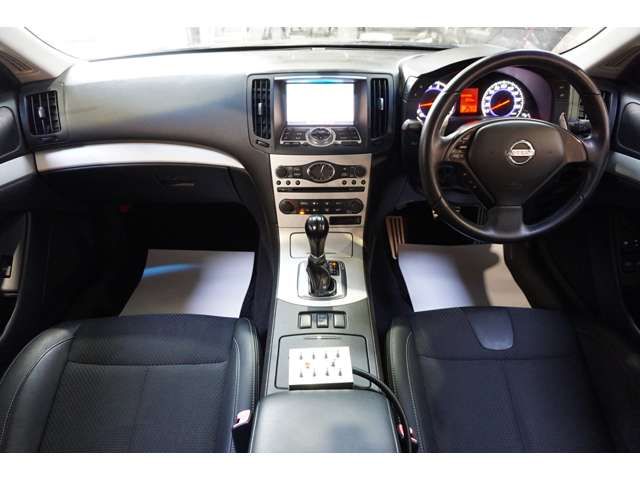 NISSAN SKYLINE COUPE 2007 Image 31