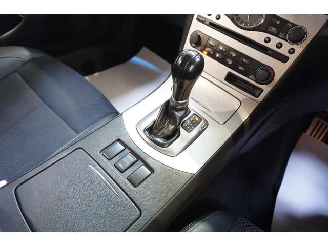 NISSAN SKYLINE COUPE 2007 Image 31