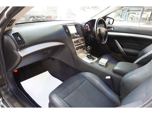 NISSAN SKYLINE COUPE 2007 Image 31