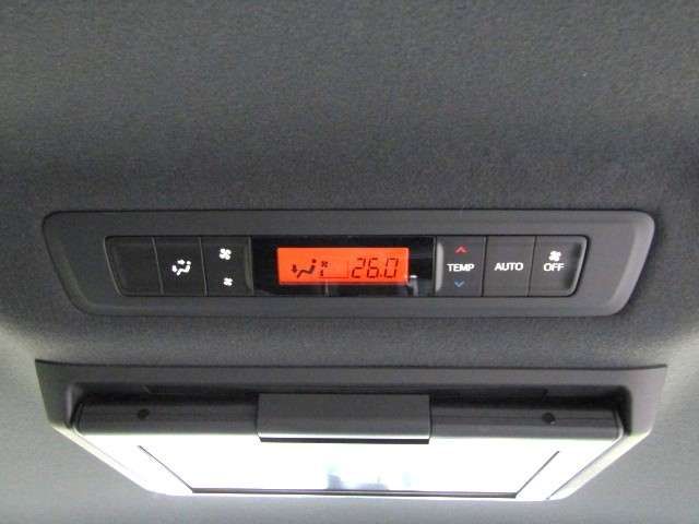 TOYOTA VOXY HYBRID 4WD 2020 Image 31