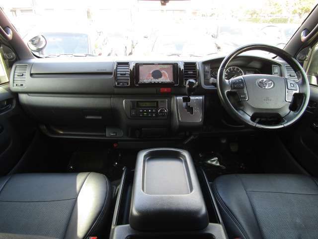 TOYOTA HIACE VAN 2WD 2022 Image 31