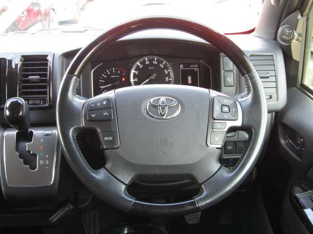 TOYOTA HIACE VAN 2WD 2022 Image 31