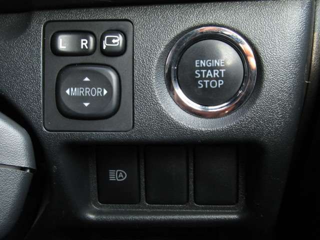 TOYOTA HIACE VAN 2WD 2022 Image 31