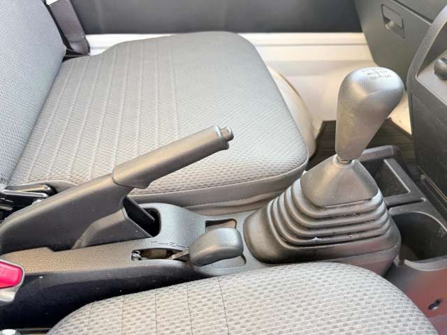 DAIHATSU HIJET DUMP 4WD 2019 Image 31