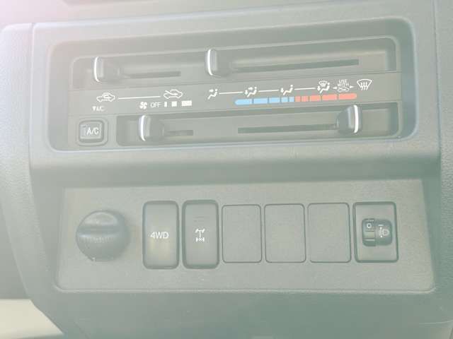 DAIHATSU HIJET DUMP 4WD 2019 Image 31