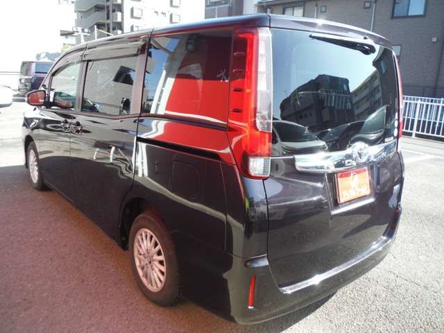 TOYOTA NOAH HYBRID 4WD 2016 Image 31