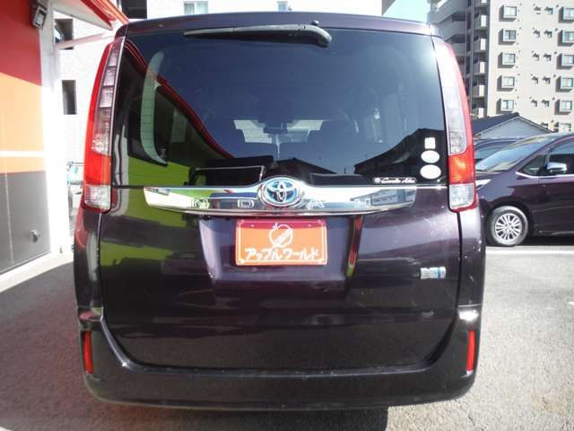 TOYOTA NOAH HYBRID 4WD 2016 Image 31