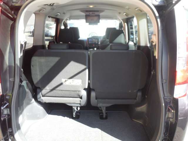 TOYOTA NOAH HYBRID 4WD 2016 Image 31