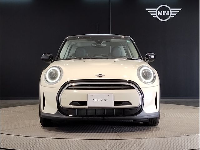 BMW MINI COOPER D 5DOOR 2021 Image 31