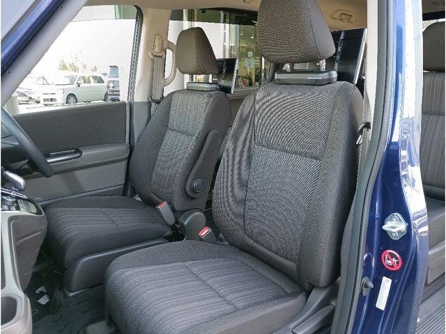 HONDA FREED HYBRID 2017 Image 31