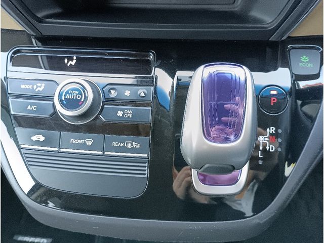 HONDA FREED HYBRID 2017 Image 31