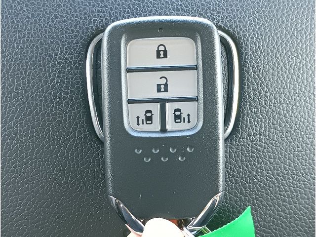 HONDA FREED HYBRID 2017 Image 31