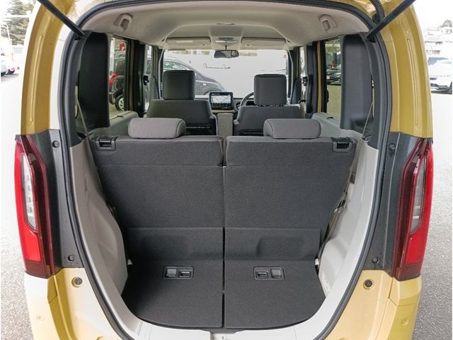 HONDA N BOX 2023 Image 31