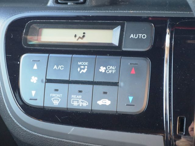 HONDA N BOX SLASH 4WD 2015 Image 31