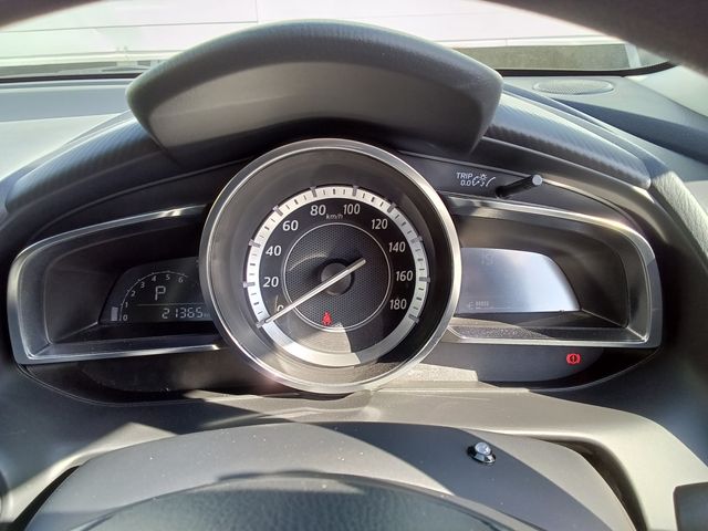 MAZDA DEMIO 2015 Image 31