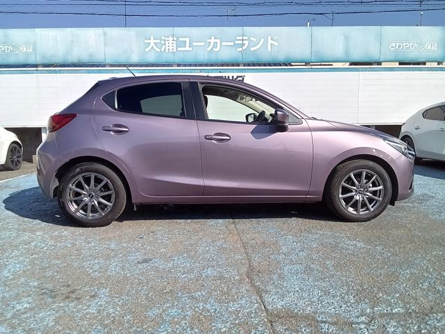 MAZDA DEMIO 2015 Image 31