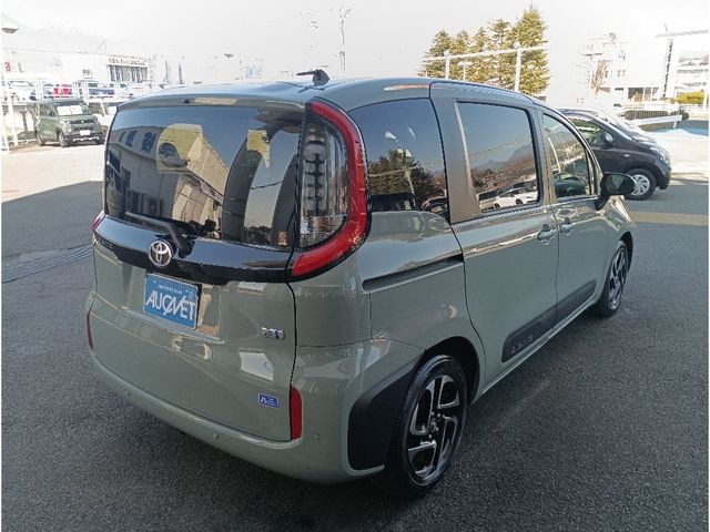 TOYOTA SIENTA HYBRID 2023 Image 31