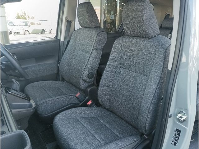 TOYOTA SIENTA HYBRID 2023 Image 31