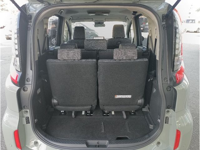 TOYOTA SIENTA HYBRID 2023 Image 31