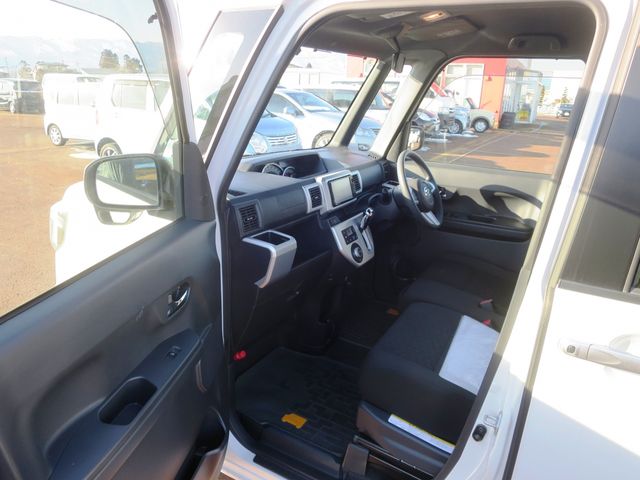 DAIHATSU WAKE 4WD 2015 Image 31