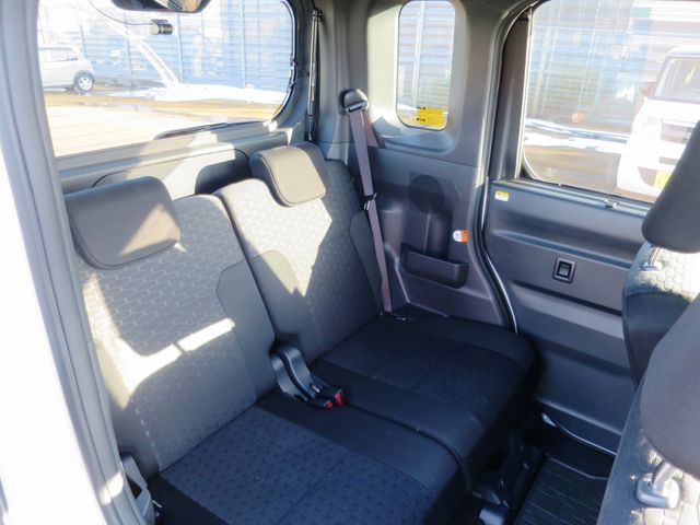 DAIHATSU WAKE 4WD 2015 Image 31