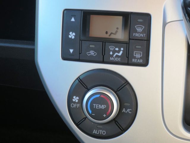 DAIHATSU WAKE 4WD 2015 Image 31