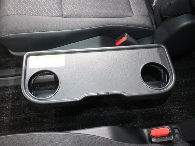 TOYOTA NOAH HYBRID 2022 Image 31