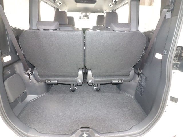 TOYOTA NOAH HYBRID 2022 Image 31