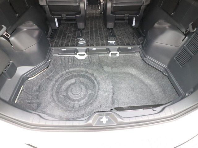 TOYOTA NOAH HYBRID 2022 Image 31