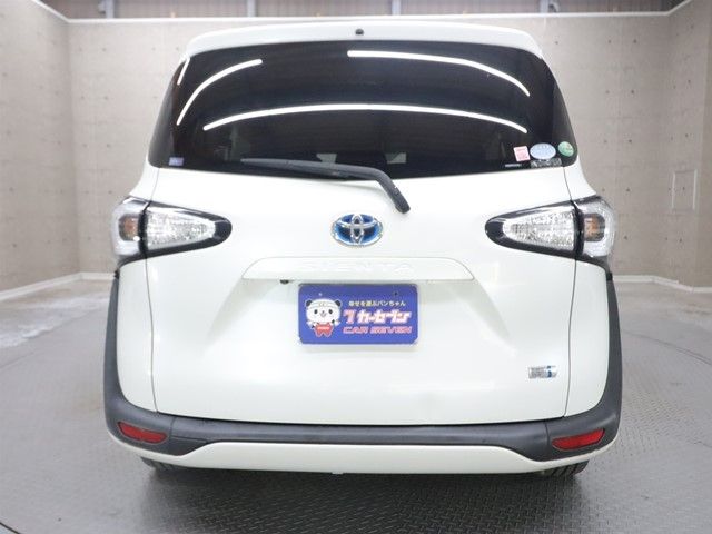 TOYOTA SIENTA HYBRID 2015 Image 31