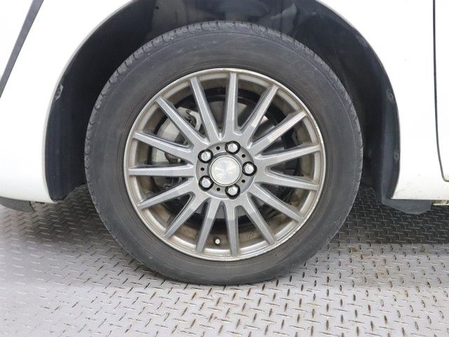 TOYOTA SIENTA HYBRID 2015 Image 31