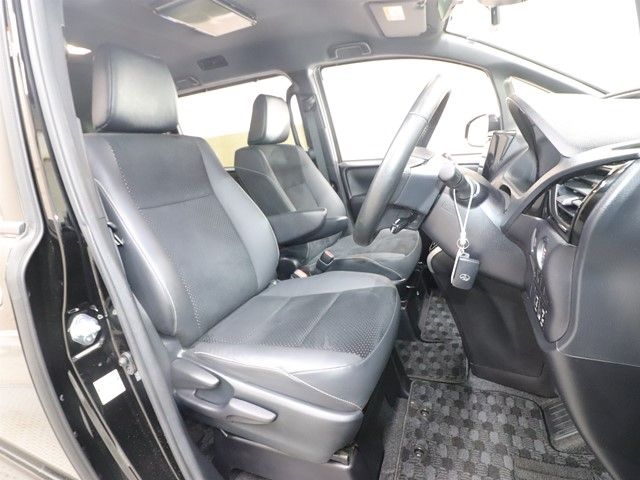 TOYOTA VOXY 2021 Image 31