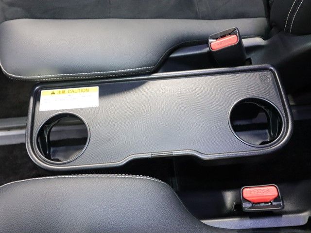 TOYOTA NOAH 2016 Image 31