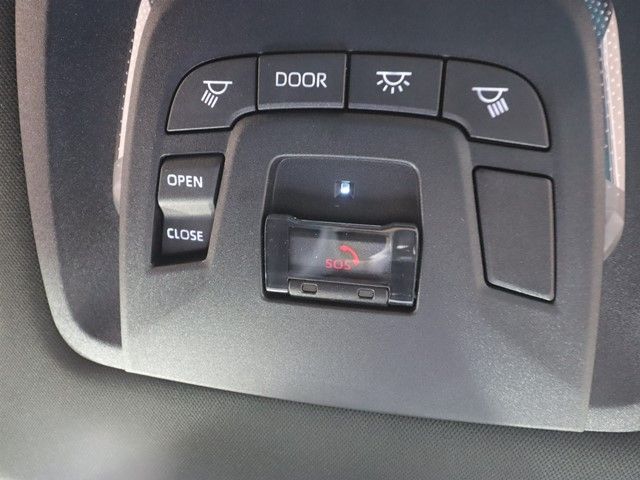 TOYOTA CROWN ESTATE 4WD 2025 Image 31