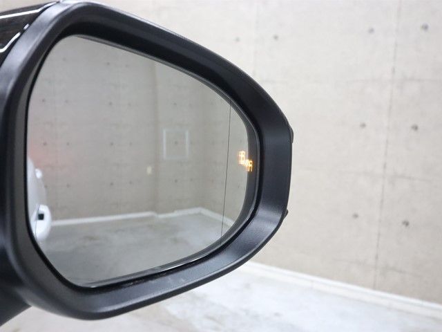 TOYOTA CROWN ESTATE 4WD 2025 Image 31